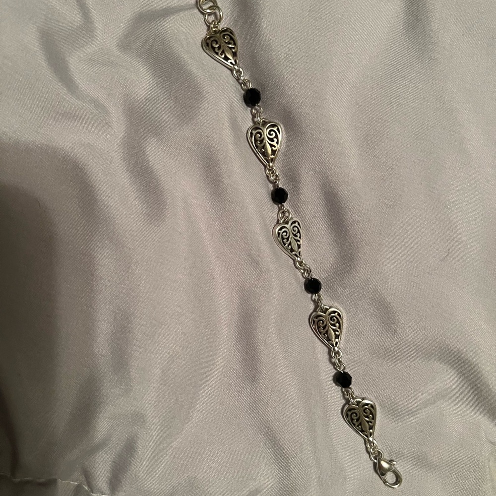 Chic Silver Heart Bracelet with Black Beads